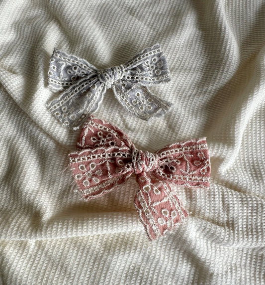 Lace Bow  | Single Bow